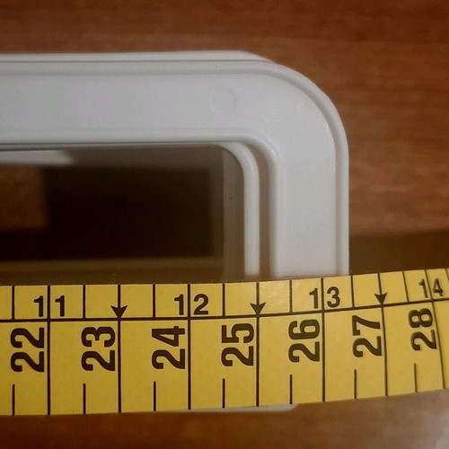 Small white hangers like new, pack of 15 pieces