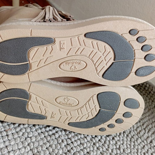 Koalabi boots new, sheepskin lining, beige, size 37.5-38