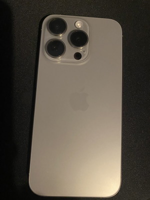iPhone 15 Pro Natural Titanium 128GB like new