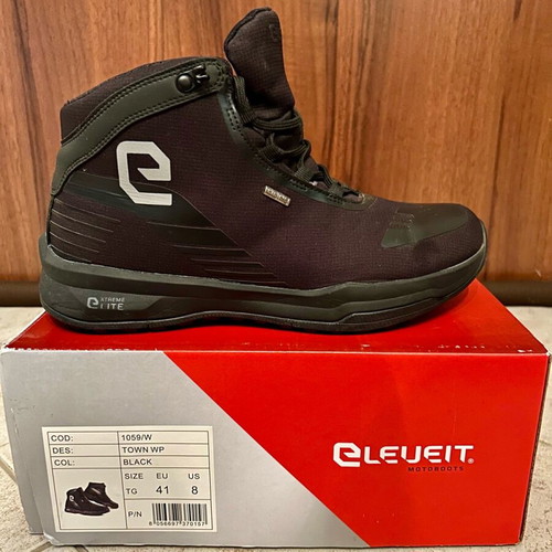 Eleveit Town WP motorcycle boot black men's size 41 like new