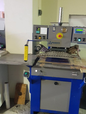 Μηχανή χρυσοτυπίας Prudente like new με ηλεκτρονικές ρυθμίσεις