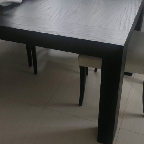 Dining set with 4 chairs like new, extendable from both sides