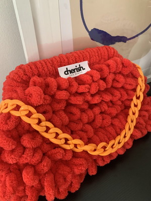 Puffy handbag with unique tortoiseshell chain, new, 20x30cm