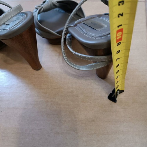 Zara sandals used, gray, size 38, wooden heel