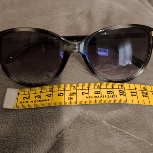 Sunglasses like new, black and gray
