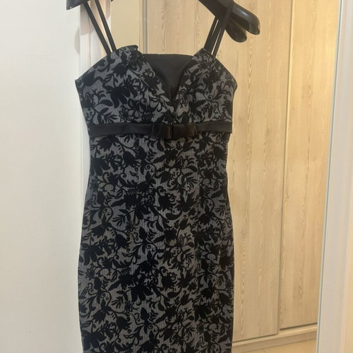 Rinascimento Jacquard dress size M like new, made in Italy