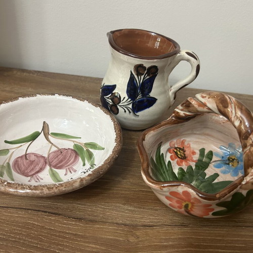 Set of 3 handmade vintage ceramics like new, handpainted