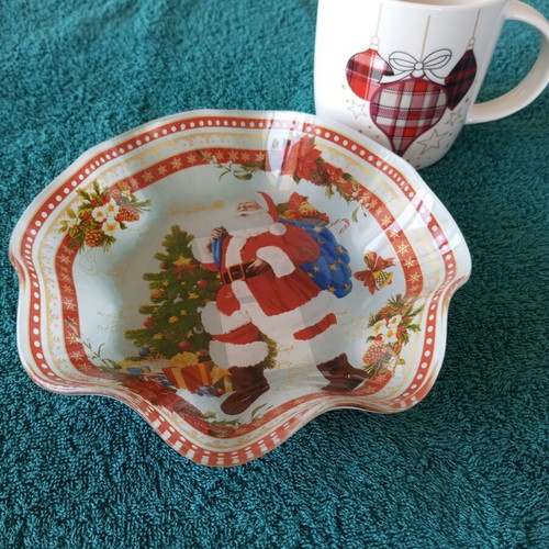 Christmas plate and cup set new