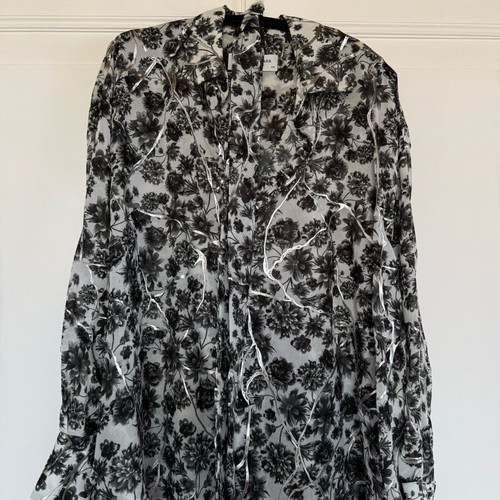 Vassia Kostara shirt like new, black and white, one size