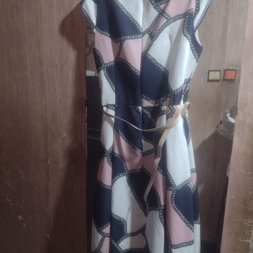 Women's dress like new, size M, blue and pink