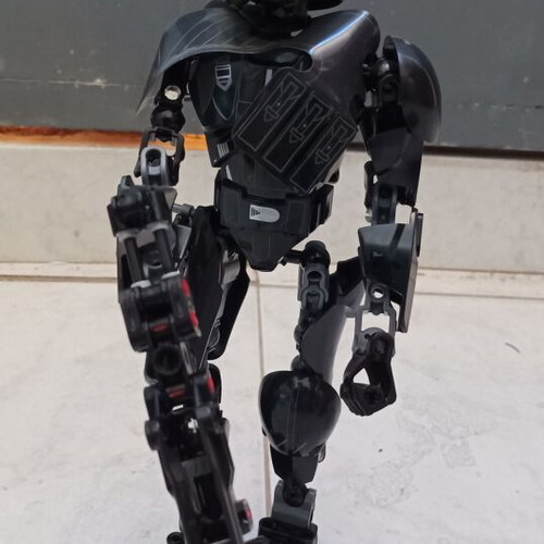 Star Wars miniature toy like new, height 25 cm