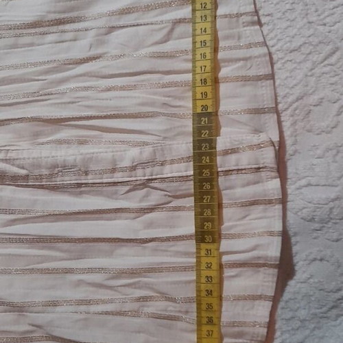 Unique No 3 Y2K shirt like new, white with gold details