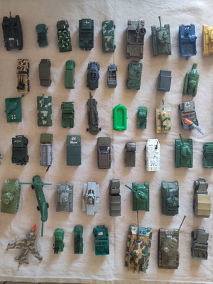Plastic battle tanks and vehicles set of 60 used