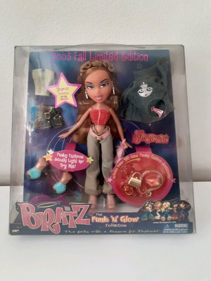 Bratz The Funk N' Glow Collection Yasmin 2003 new, sealed