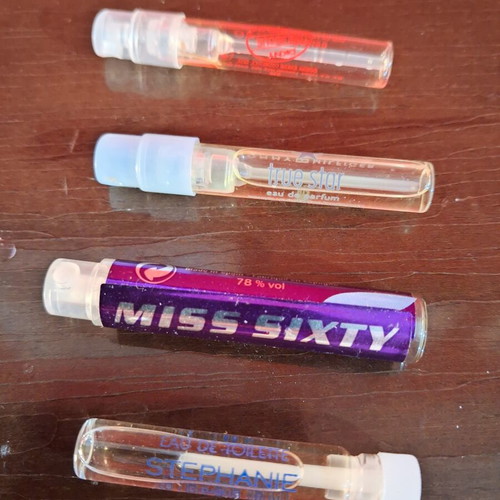 Perfume testers used, basket with 9 vintage and modern samples