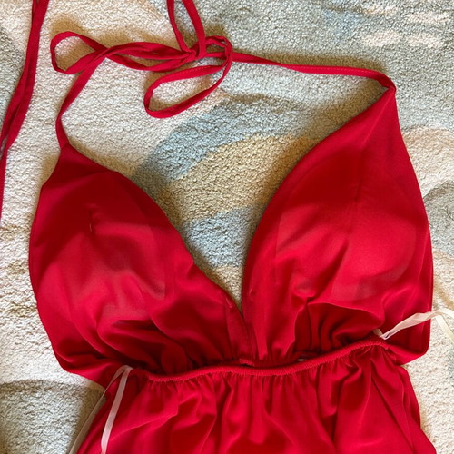 Long red backless dress like new, one size