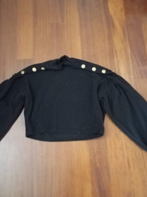 Bershka short black blouse like new with shoulder buttons size M