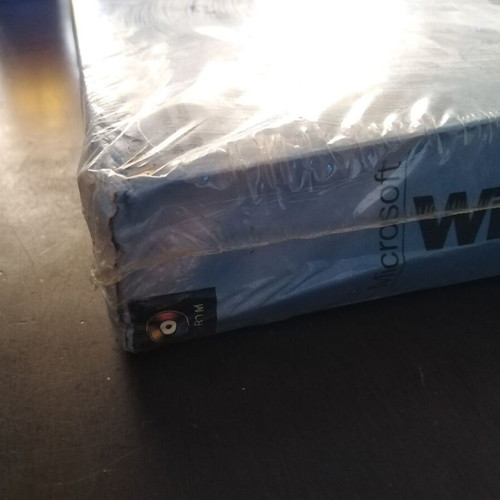Windows 98 Second Edition sealed English retail package