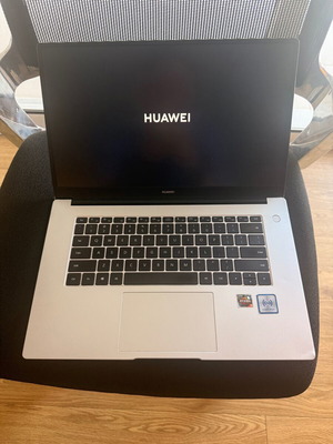 Huawei Matebook D15 2020 laptop like new, AMD Ryzen, 8GB RAM, 256GB SSD
