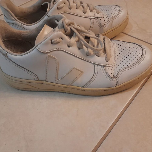 Veja V10 sneakers used, white leather, size 37