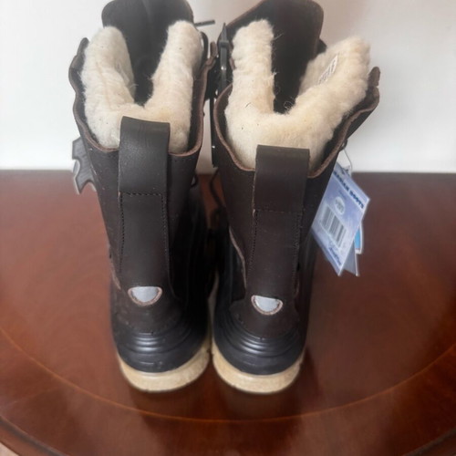 Waterproof boots new, size 39/40, brown
