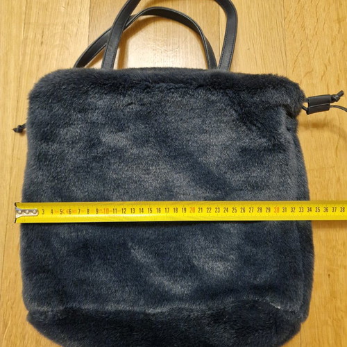Zara women's furry shoulder bag like new, blue