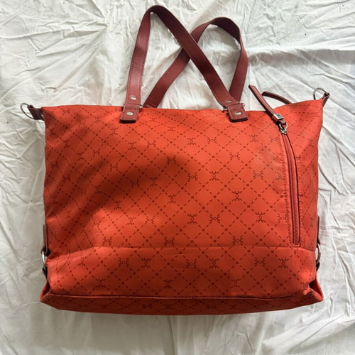 Carpisa Handbag like new, red