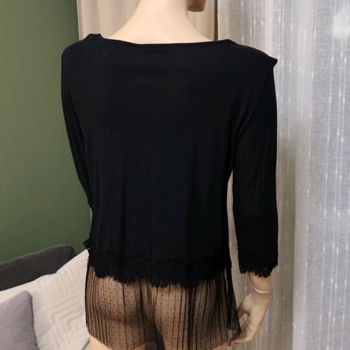 Toi&Moi black spring blouse medium like new with lace