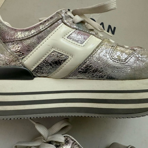 HOGAN Silver sneakers 38.5 like new, genuine silver sports shoes