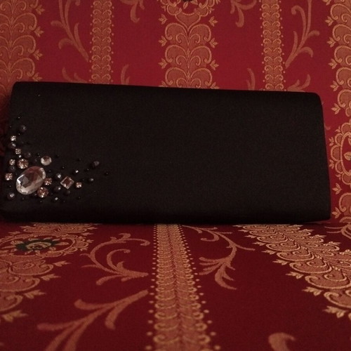Crossbody bag new, compact and practical, black