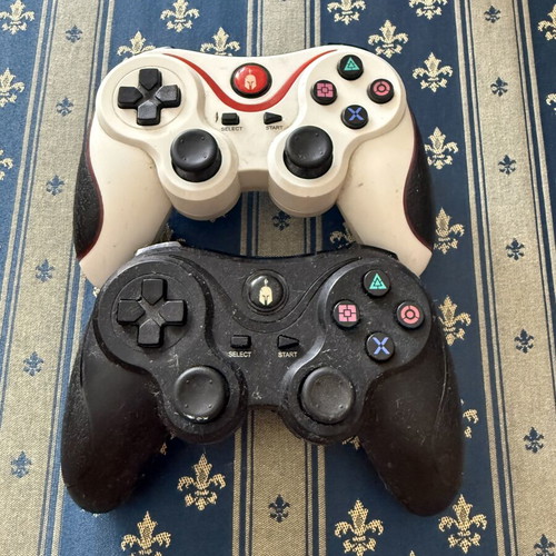 Wireless PS3 controllers used, good working condition