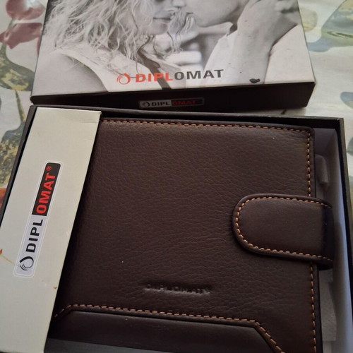 Diplomat men's wallet like new, brown