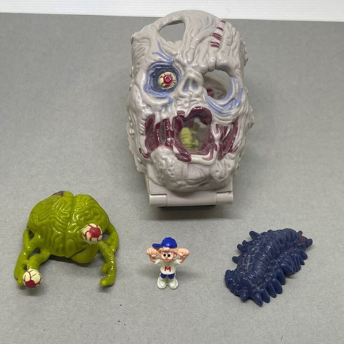 Mighty Max vintage complete set like new