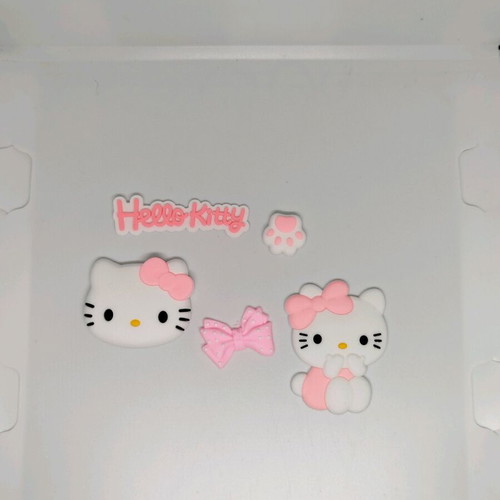 Hello Kitty 5 plastic decorations new, ideal for crafts