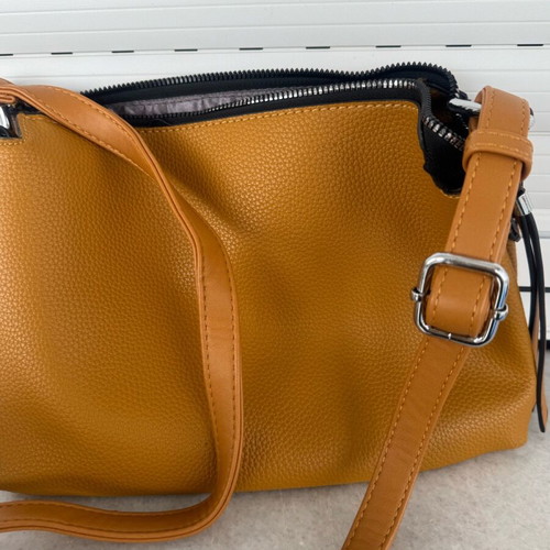 Shoulder bag like new orange