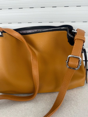 Shoulder bag like new orange
