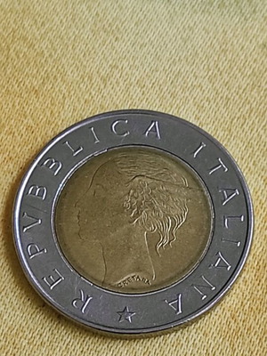 Italian lira coin set used, 500, 200 & 100 lire