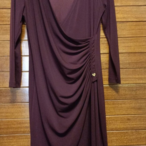 Queen Fashion elastic dress burgundy size L like new