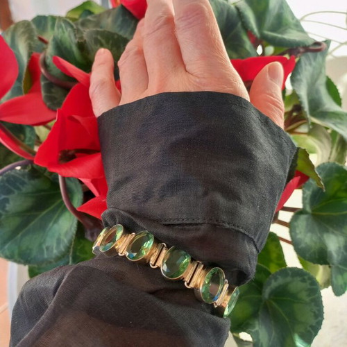 Silver bracelet with zirconia used
