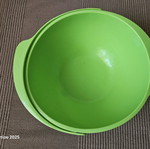 Plastic basin with colander slightly used