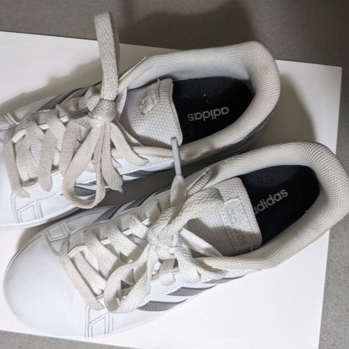 Adidas sneakers size 35 like new, white athletic shoes for girls