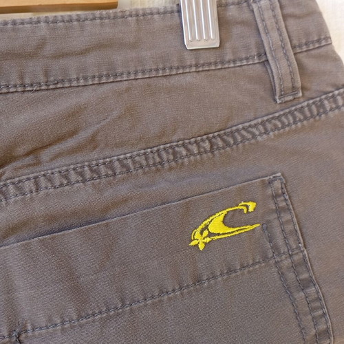 O'Neil shorts like new, brown, size L