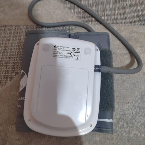 Sanitas blood pressure monitor