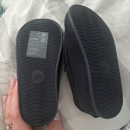 H&M Baby Moccasins New Size 22