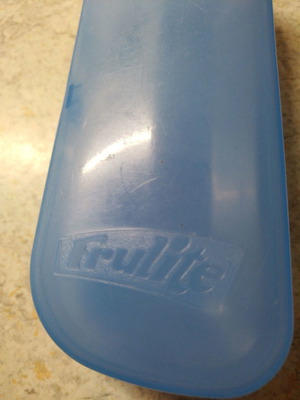 Frulite plastic glasses case like new