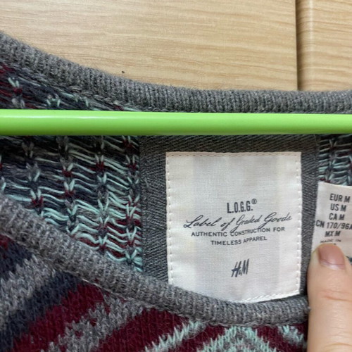 H&M blouse very soft size M like new, gray multicolor