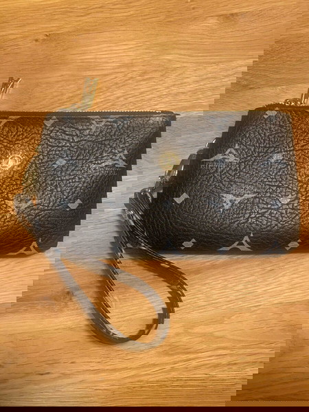 La Tour Eiffel pouch
