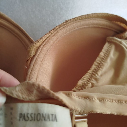 Passionata bra size D with underwire, removable straps