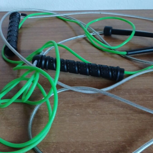 Jump ropes used, set of two