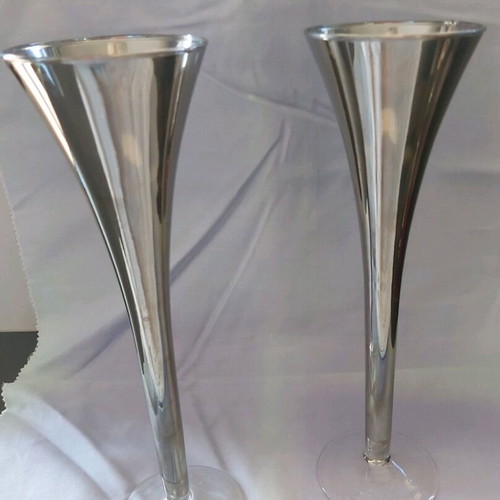 Champagne glasses like new, festive set for two